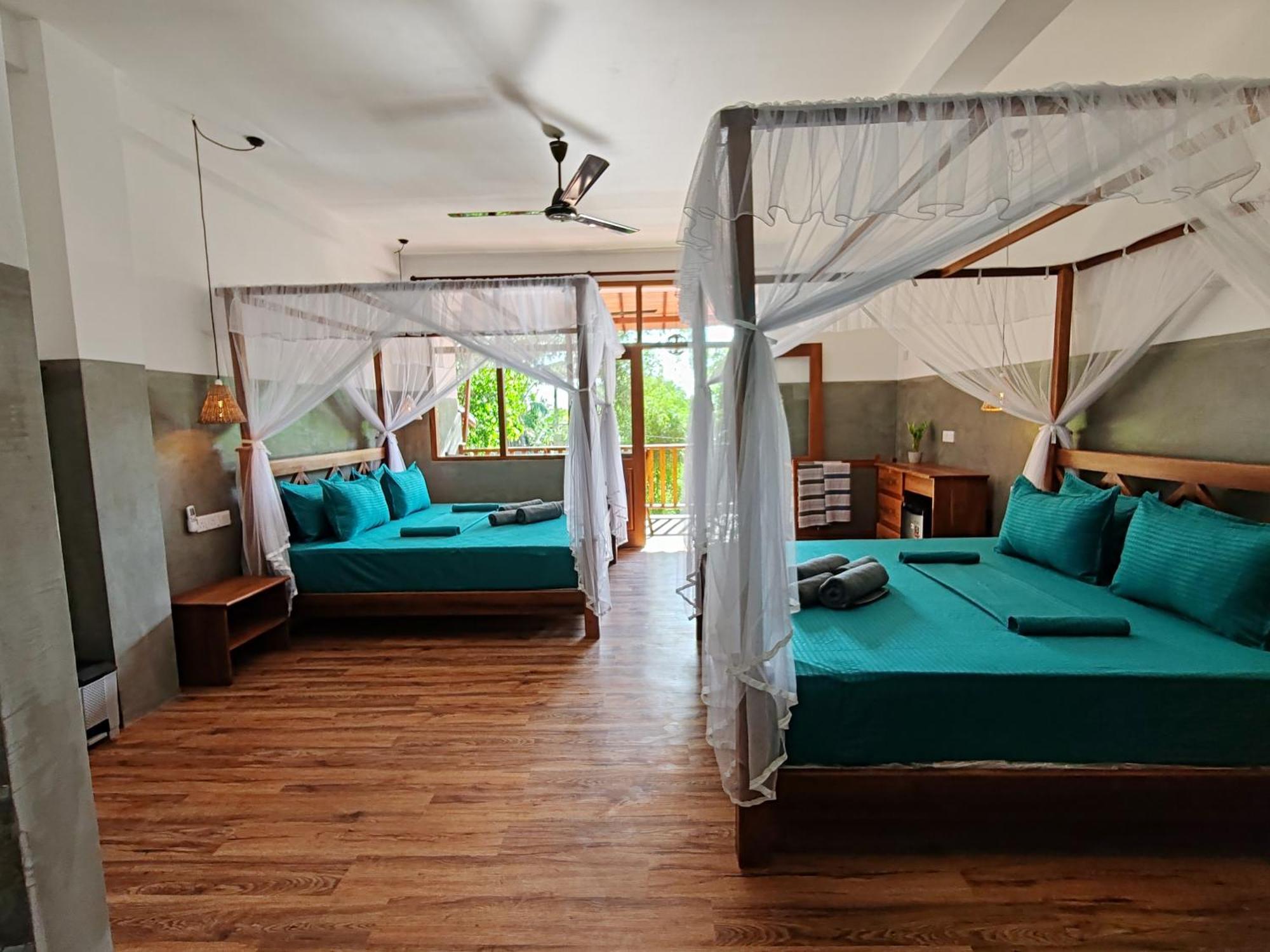 Hotel The Jungle View à Mirissa Extérieur photo